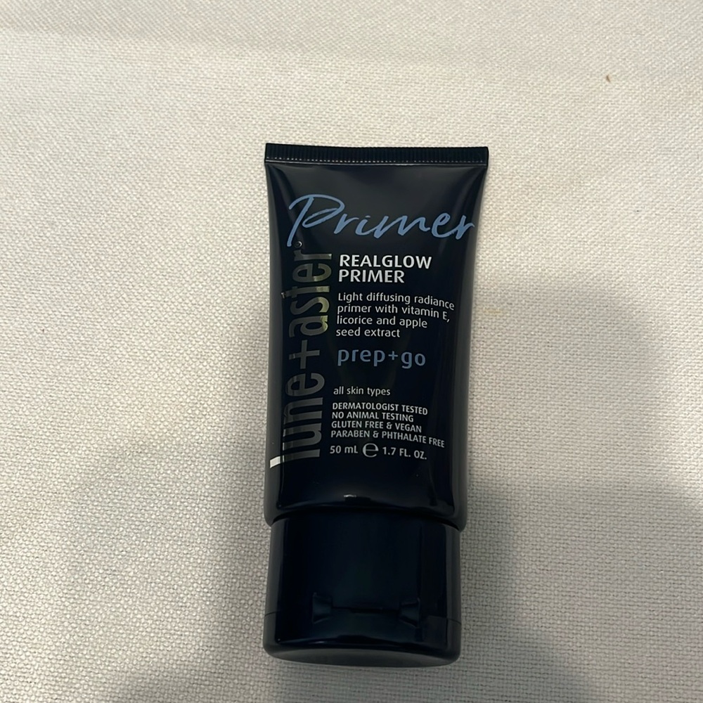 Lune+Aster real glow primer
